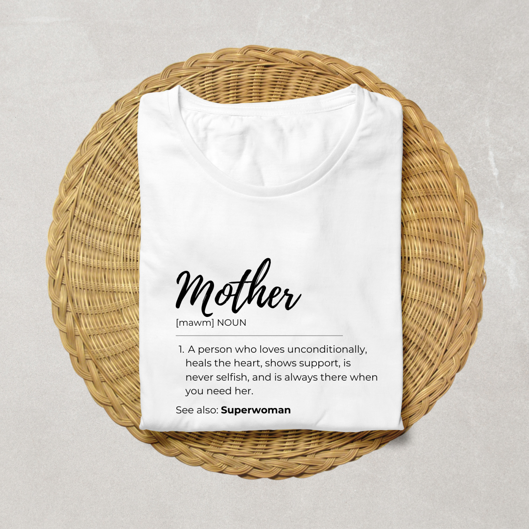 Mom's T-Shirt - Who is Mom (White)